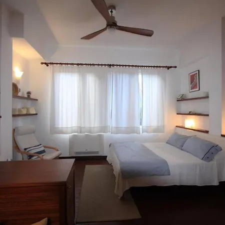 Nautilus Location Near Beaches * Monterosso al Mare